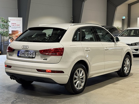 Audi Q3 3 of 13