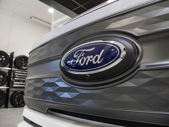 Ford F-150 2 of 30