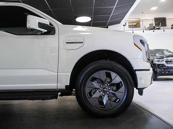 Ford F-150 4 of 30