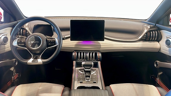BYD Atto 3 7 of 12
