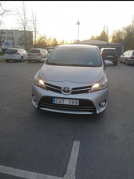 Toyota Verso 3 of 5