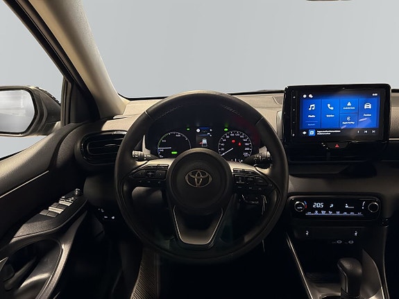 Toyota Yaris 9 of 13