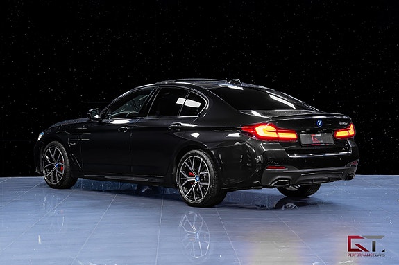 BMW 530e 5 of 21