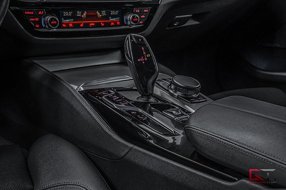 BMW 530e 17 of 21