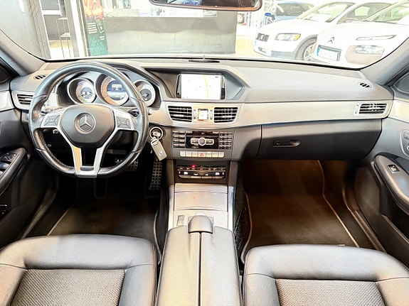 Mercedes-Benz E350 18 of 30