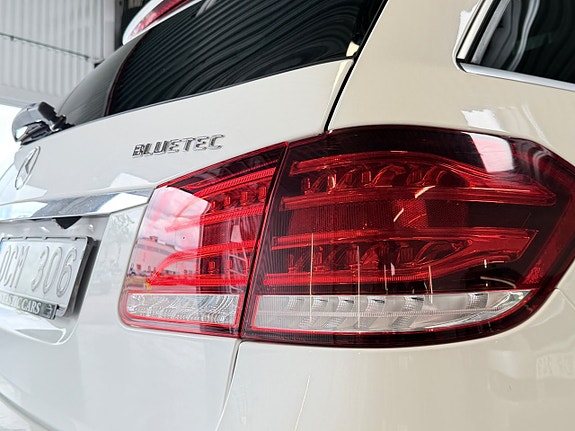 Mercedes-Benz E350 10 of 30