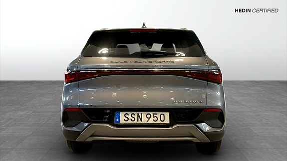 BYD Atto 3 5 of 12