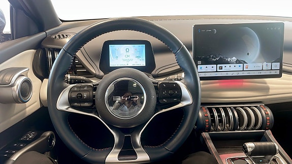 BYD Atto 3 10 of 12