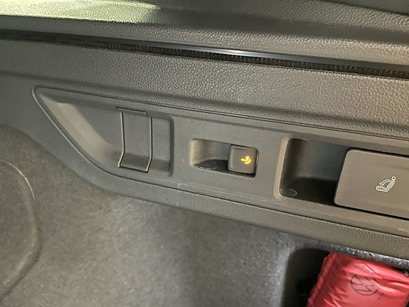 Volkswagen Passat 11 of 25