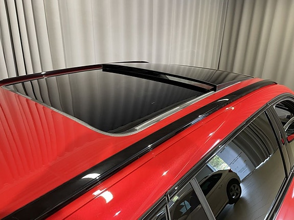 Volkswagen Passat 16 of 25
