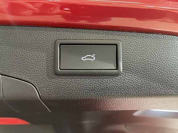 Volkswagen Passat 9 of 25