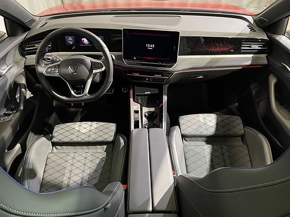 Volkswagen Passat 20 of 25