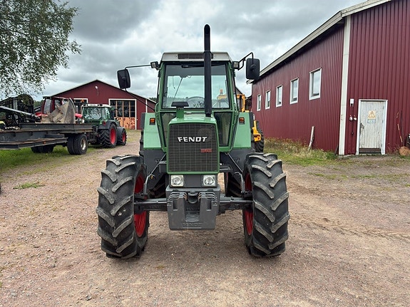 Traktor FENDT 311 LSA 2 of 6