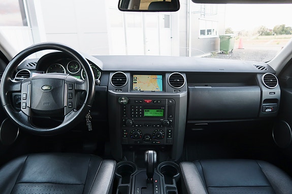 Land Rover Discovery 3 8 of 18