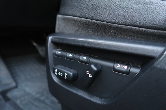 Land Rover Discovery 3 11 of 18