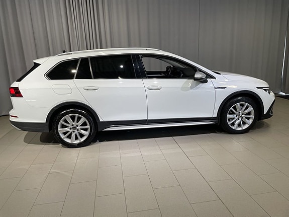 Volkswagen Golf Alltrack 4 of 22