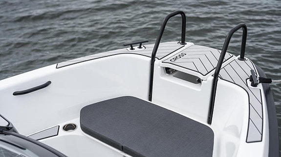 Yamarin Cross 55 BR Premium 2026 + Yamaha F115LB2 8 of 12