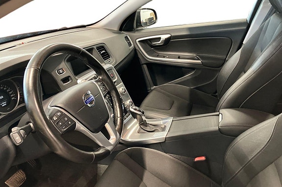 Volvo V60 10 of 27