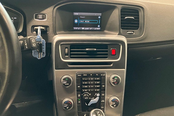 Volvo V60 17 of 27
