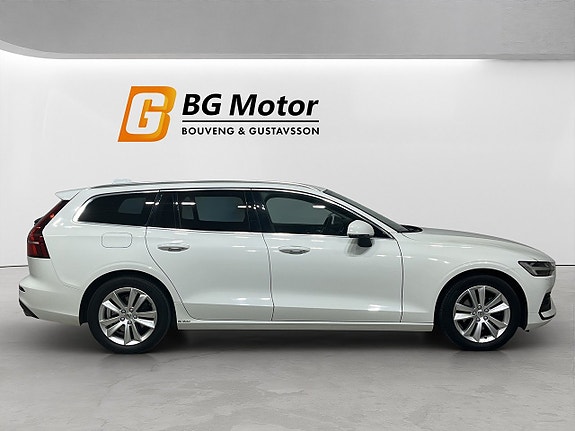 Volvo V60 3 of 16