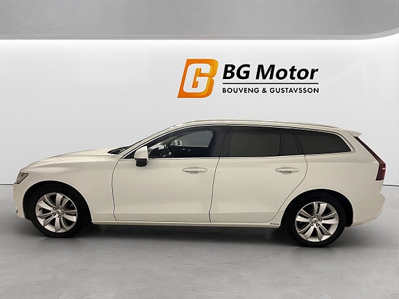 Volvo V60 7 of 16