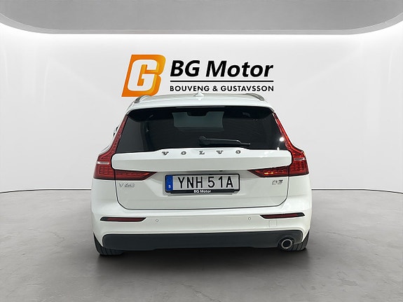 Volvo V60 5 of 16