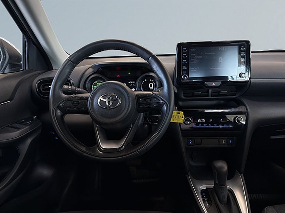 Toyota Yaris Cross 8 of 19