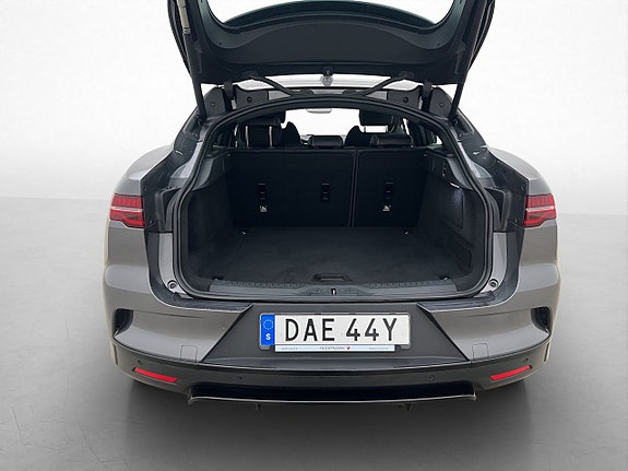 Jaguar I-PACE 19 of 30