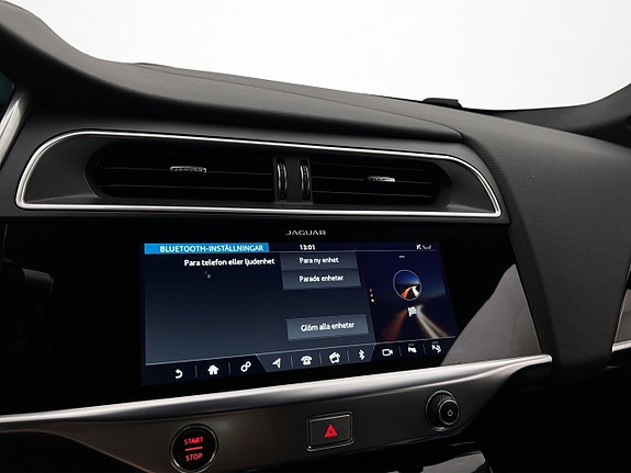 Jaguar I-PACE 27 of 30