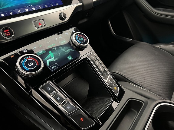 Jaguar I-PACE 30 of 30