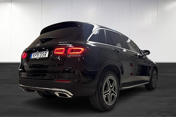 Mercedes-Benz GLC300 e 6 of 26