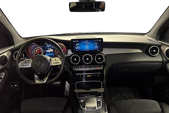 Mercedes-Benz GLC300 e 10 of 26
