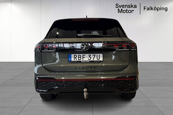 Volkswagen Tiguan 4 of 21