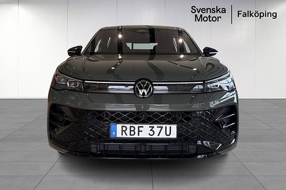 Volkswagen Tiguan 2 of 21