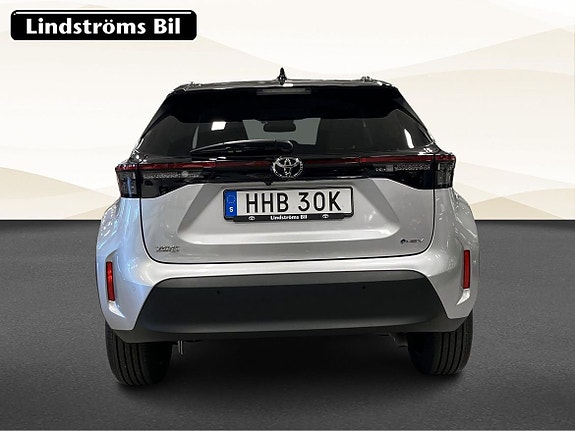 Toyota Yaris Cross 8 of 23