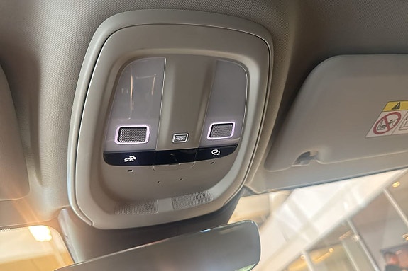 Volvo V60 21 of 30