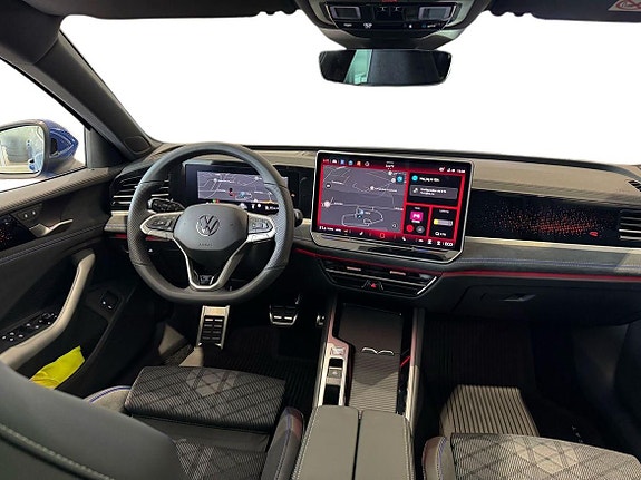 Volkswagen Passat 12 of 27