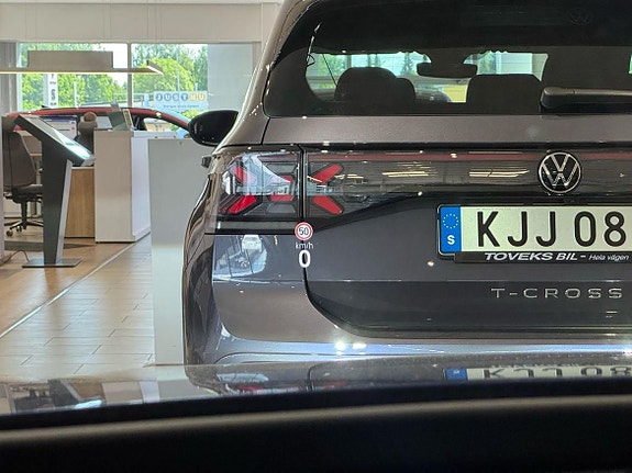 Volkswagen Passat 23 of 27