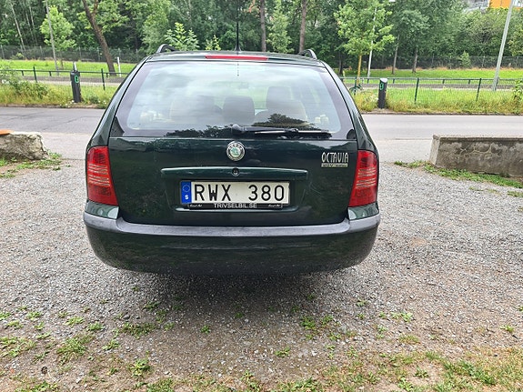 Skoda Octavia 4 of 12