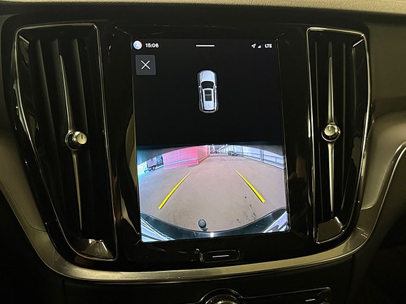 Volvo V60 16 of 25