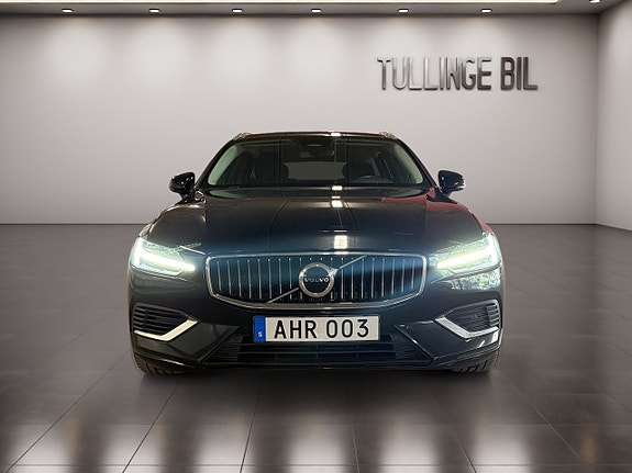 Volvo V60 8 of 25