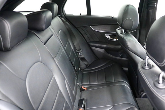 Mercedes-Benz C220 9 of 28