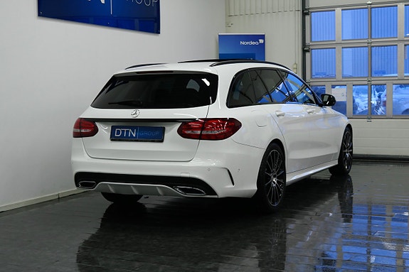 Mercedes-Benz C220 3 of 28