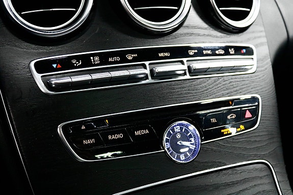 Mercedes-Benz C220 21 of 28