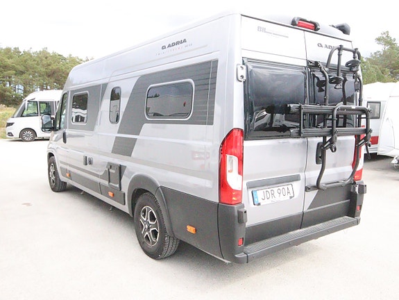 Adria Twin 640SLB "fullutrustad i nyskick" 4 of 13