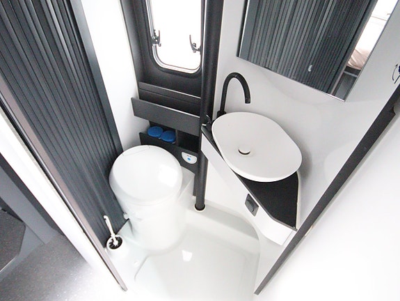 Adria Twin 640SLB "fullutrustad i nyskick" 9 of 13