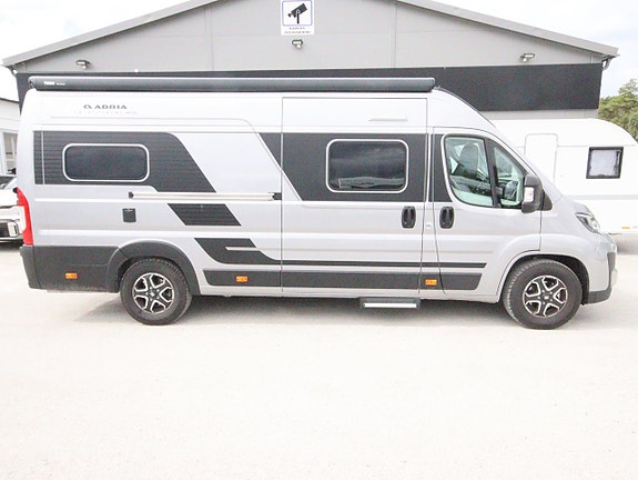 Adria Twin 640SLB "fullutrustad i nyskick" 2 of 13