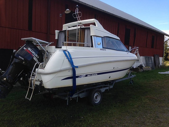 MV Marin 6600 fc - Suzuki 150hk 2007 3 of 12