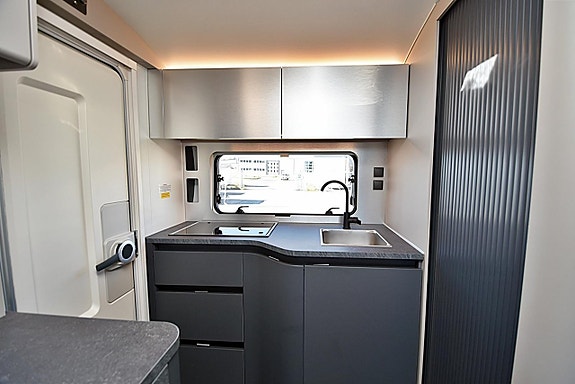 Adria 391 LH Action Sport, Långbäddar 16 of 26