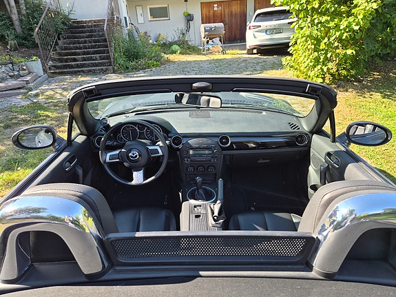 Mazda MX-5 8 of 8